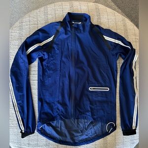Rapha Classic Wind Jacket in Dark Blue, size Medium